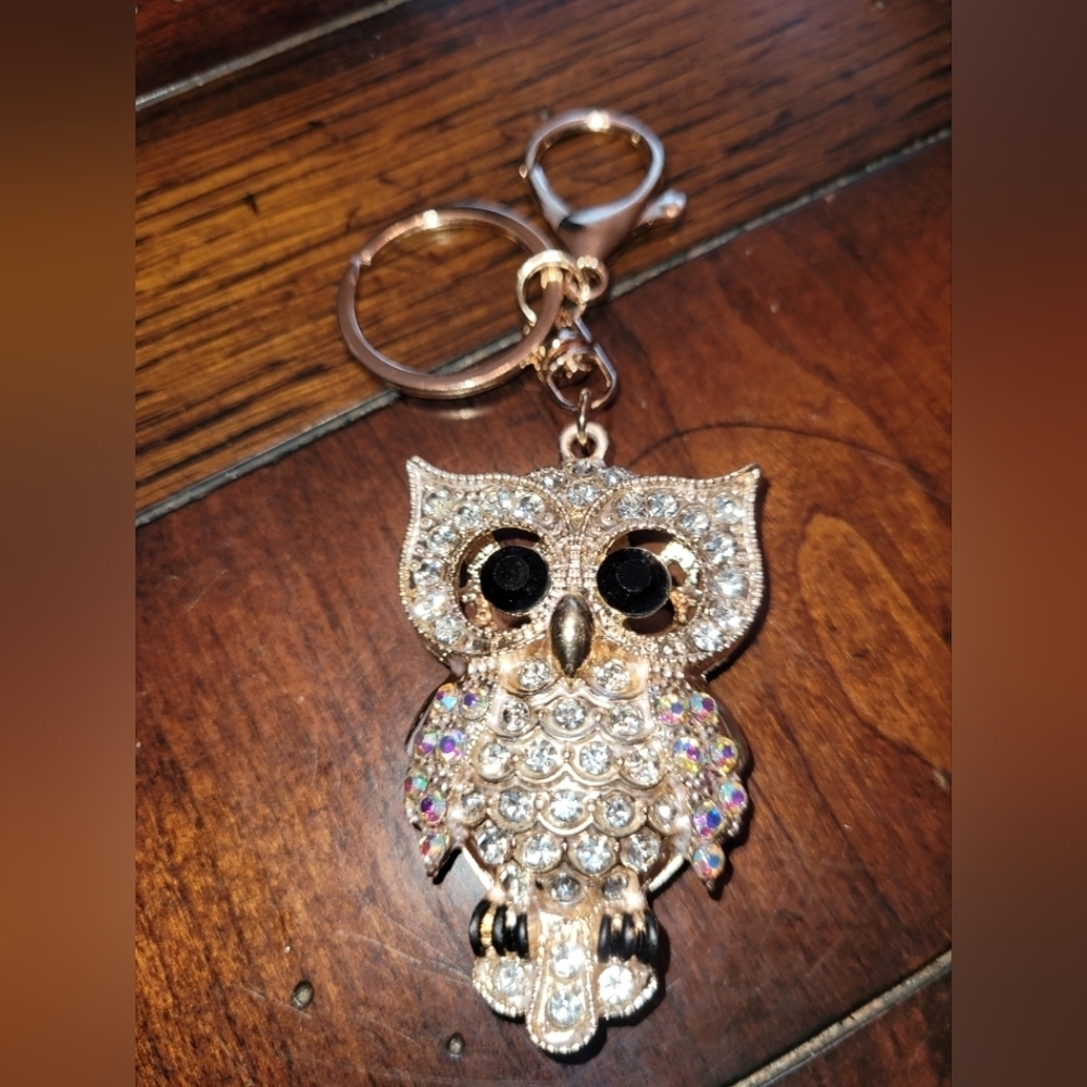 Bag Charm of an Owl - Picture 4 of 4